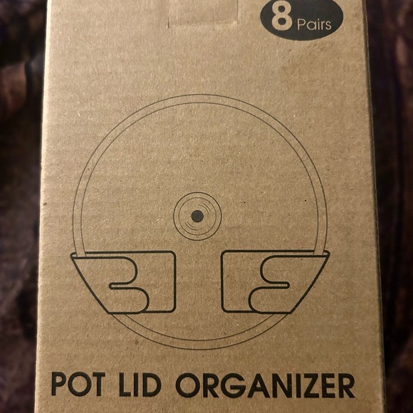 Universal Adjustable Pot Lid Organizer for Cabinet -Set of 8 (6” to 14”) - Picture 4 of 5